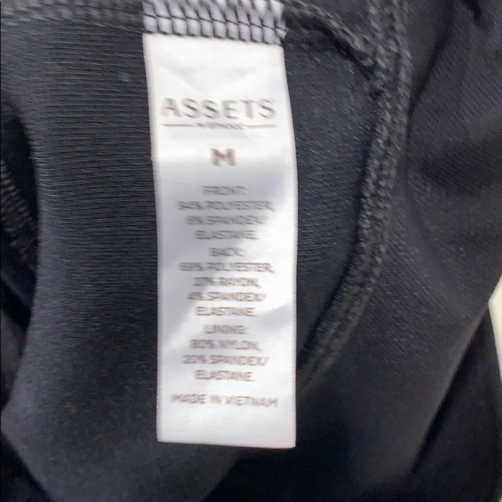 Spanx | Faux Leather Panel Leggings - Picture 8 of 8